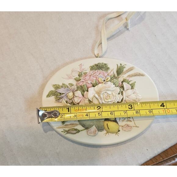 1997 Hallmark Keepsake "Garden Bouquet" Ornament by Marjolein Bastin Holland - Picture 6 of 7